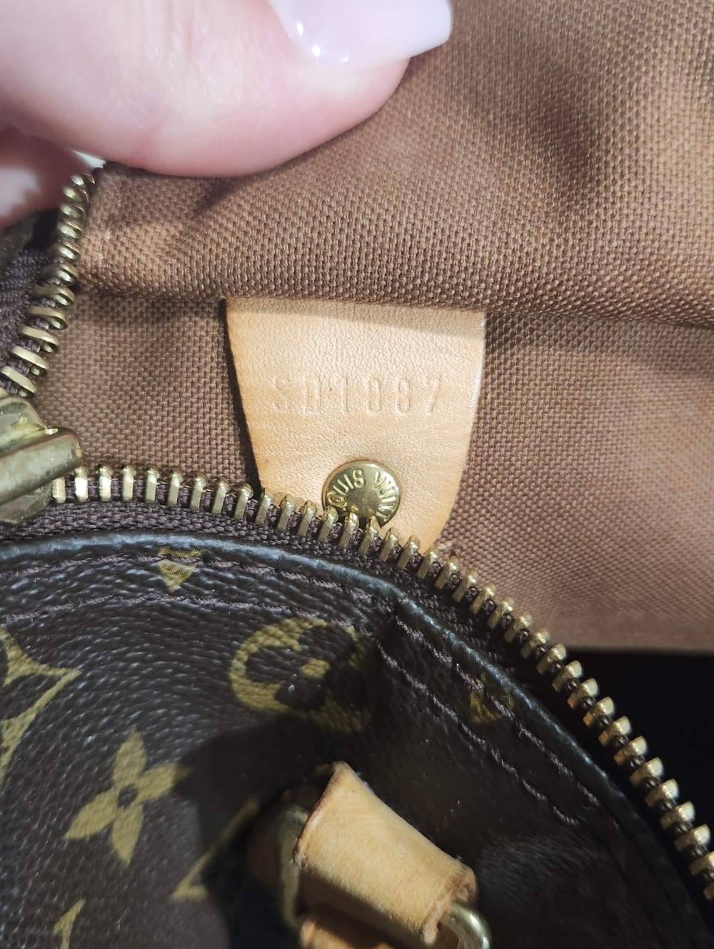 Louis Vuitton Speedy 25 Bag - Picture 3 of 9